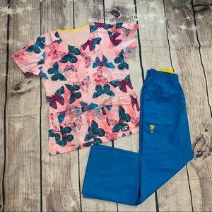 NEW SMALL WINK SCRUB TOP & SMALL PANTS